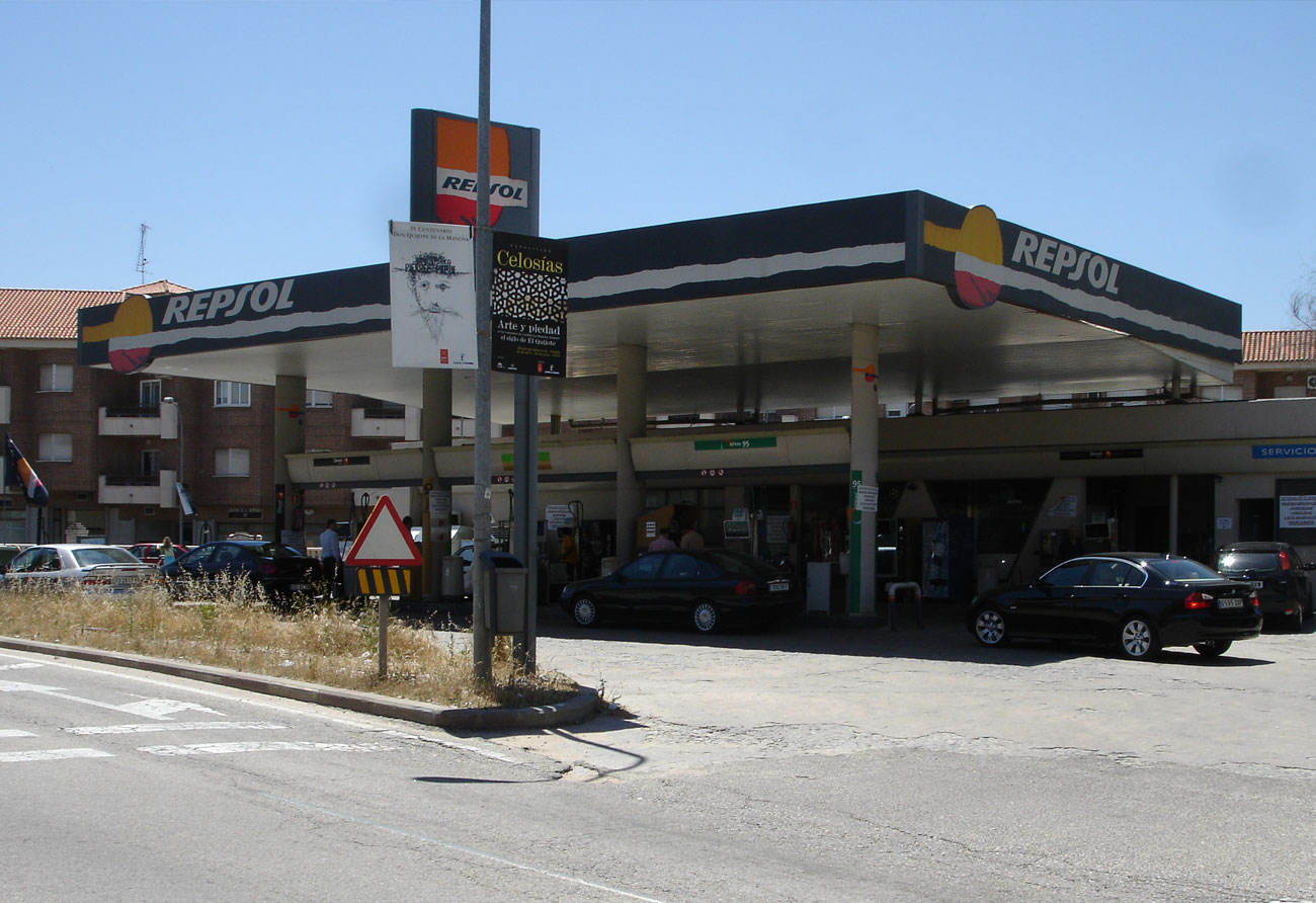 Dos Luises – Estación de Servicio